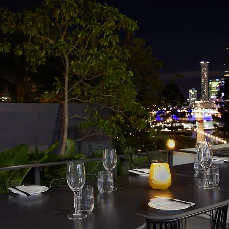 Отель Courtyard By Marriott Brisbane South Bank Экстерьер фото