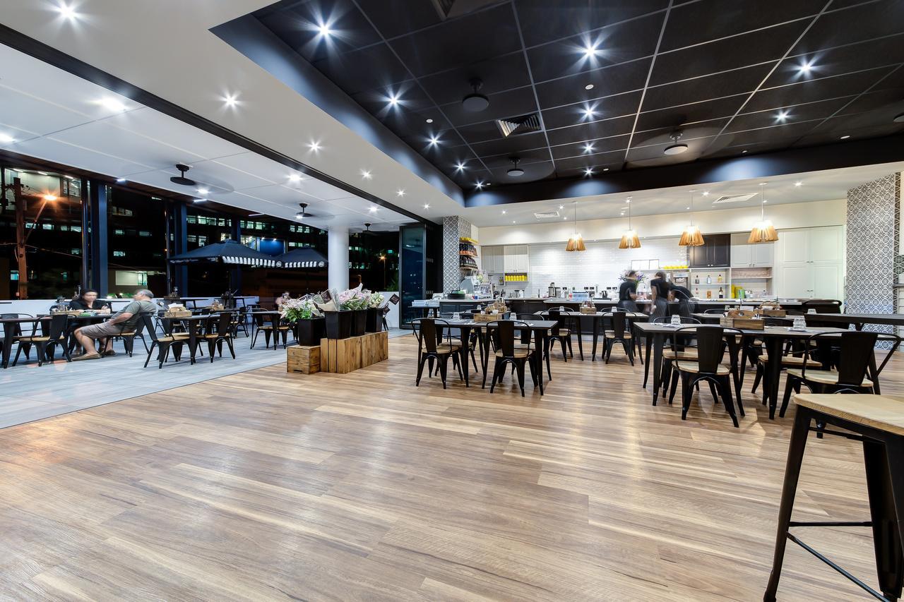 Отель Courtyard By Marriott Brisbane South Bank Экстерьер фото