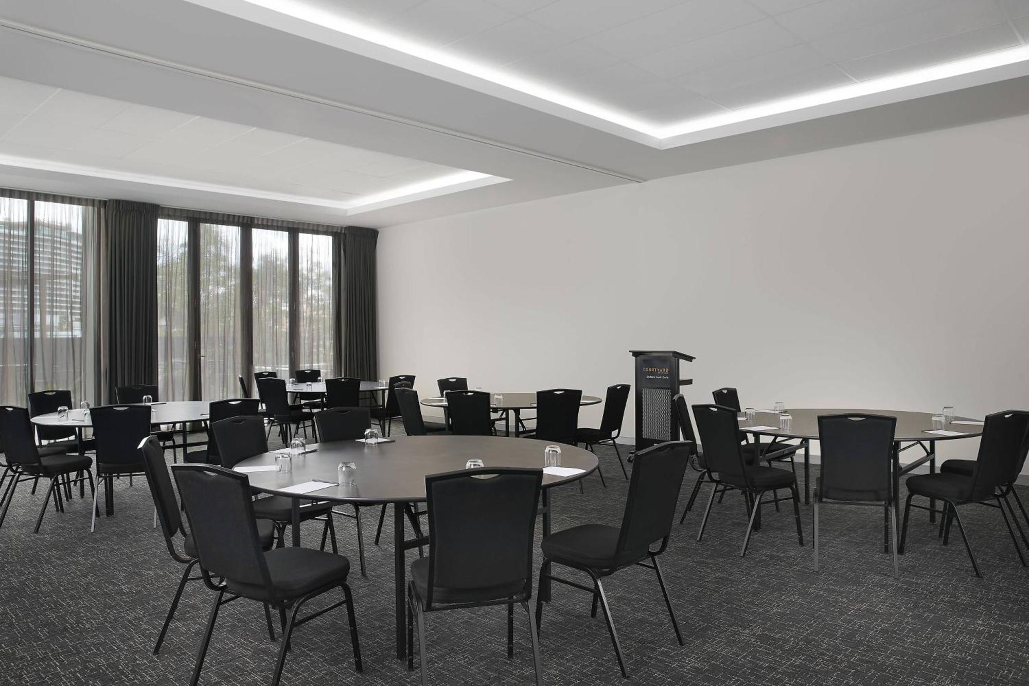 Отель Courtyard By Marriott Brisbane South Bank Экстерьер фото