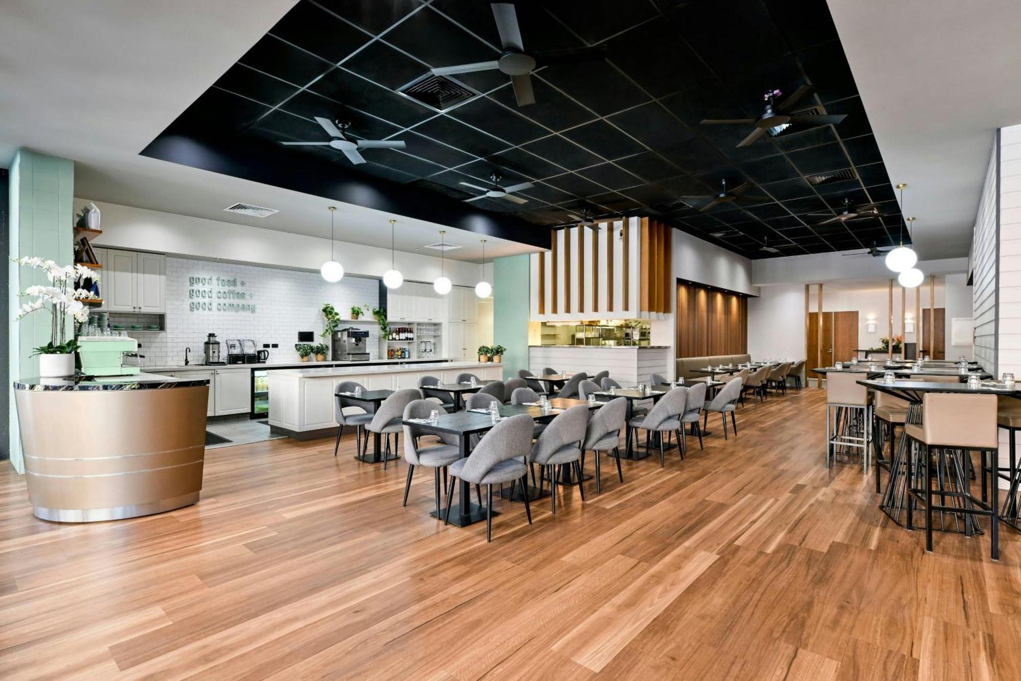 Отель Courtyard By Marriott Brisbane South Bank Экстерьер фото