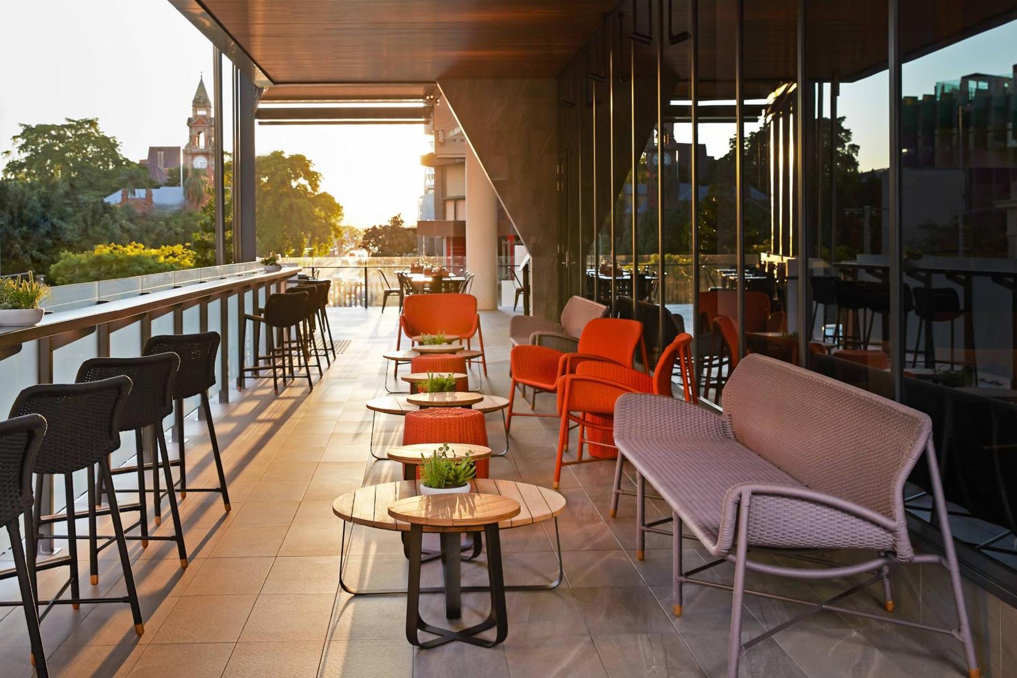 Отель Courtyard By Marriott Brisbane South Bank Экстерьер фото