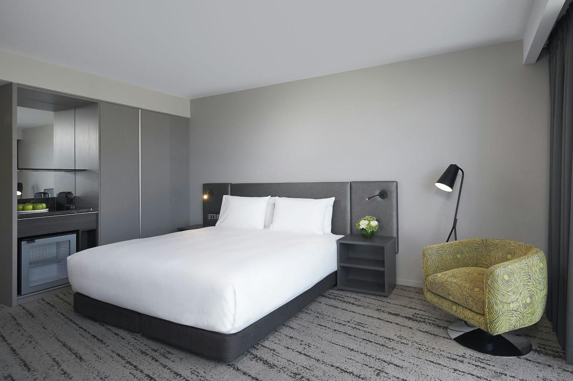 Отель Courtyard By Marriott Brisbane South Bank Экстерьер фото